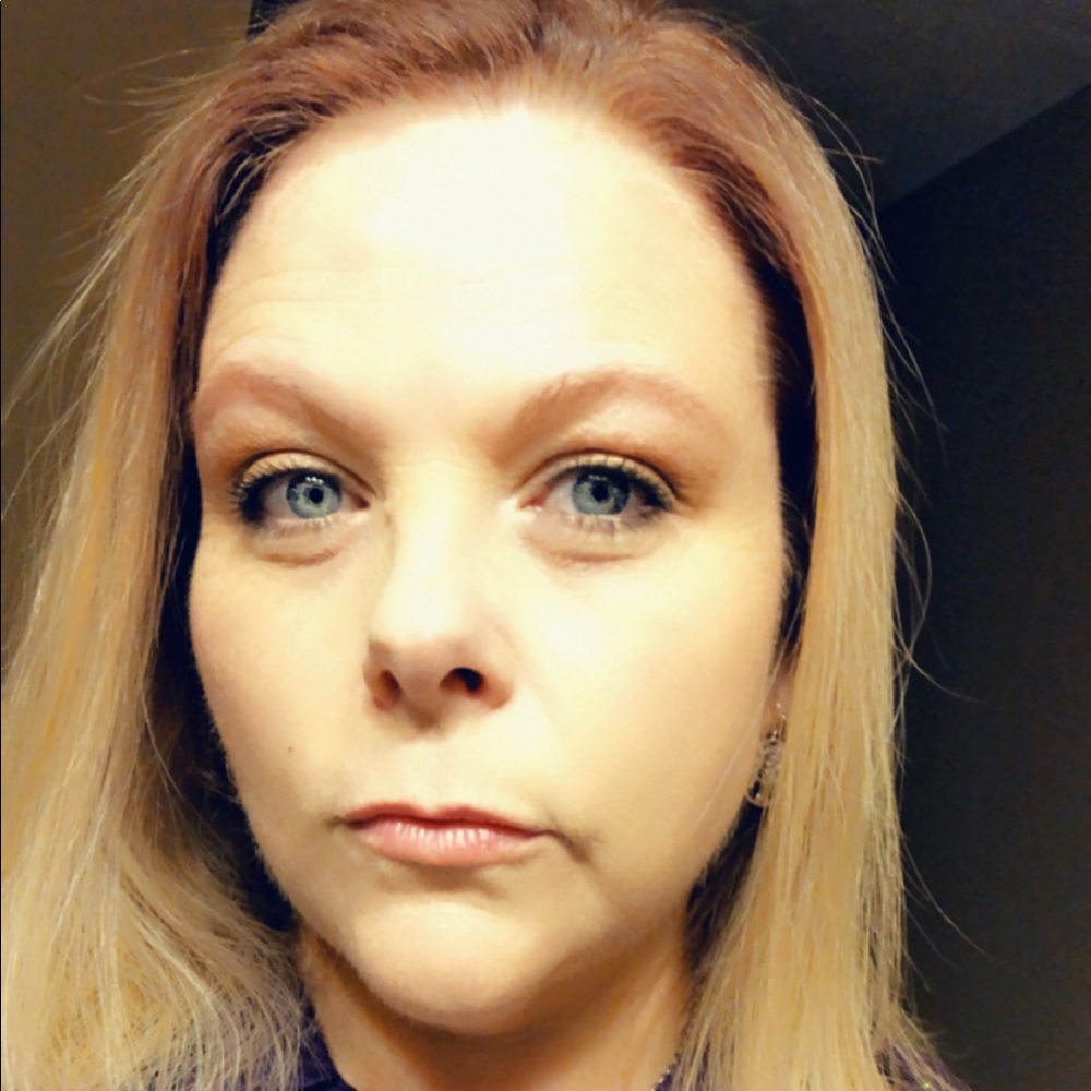 Meet your Posher, Christy